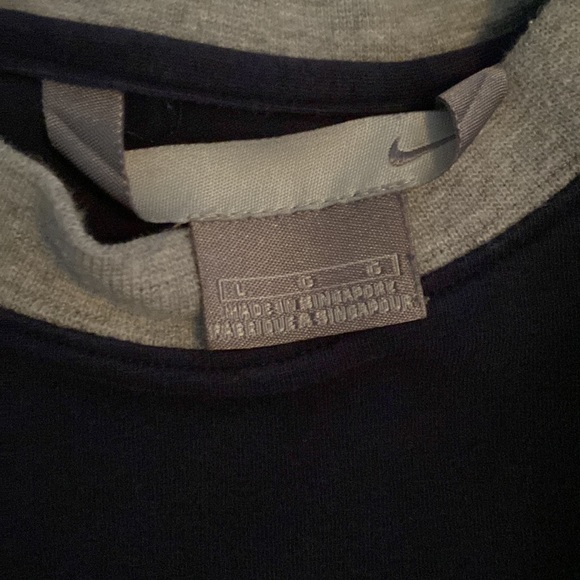 Nike crewneck - Picture 2 of 3